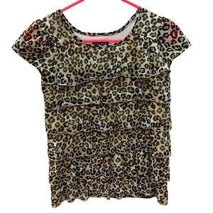Stylish Leopard Print Rufled Blouse size 7/8